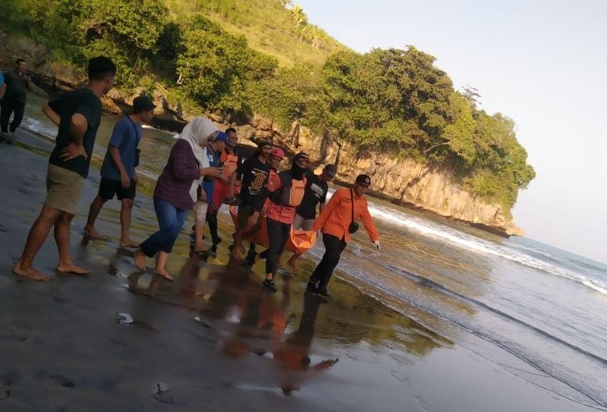 Wisatawan Terseret Ombak di Pantai Serang Ditemukan 500 Meter dari TKP