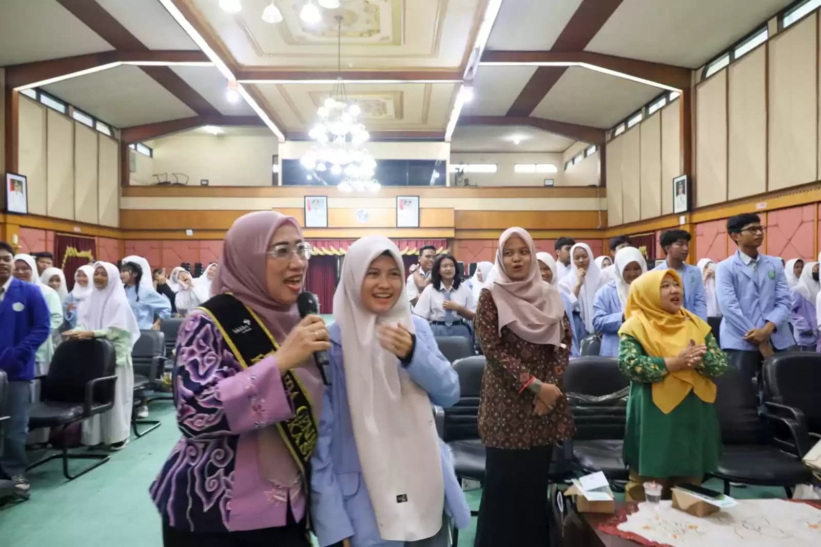 Yolla Gani Buka Sosialisasi INI GENTING dan PIKR untuk Para Remaja