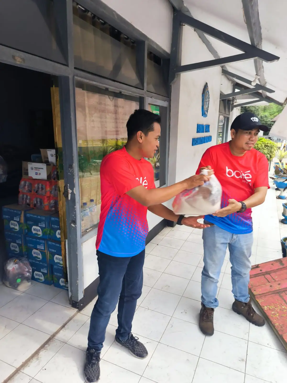 BTN Salurkan Bantuan untuk Warga Terdampak Erupsi Semeru4