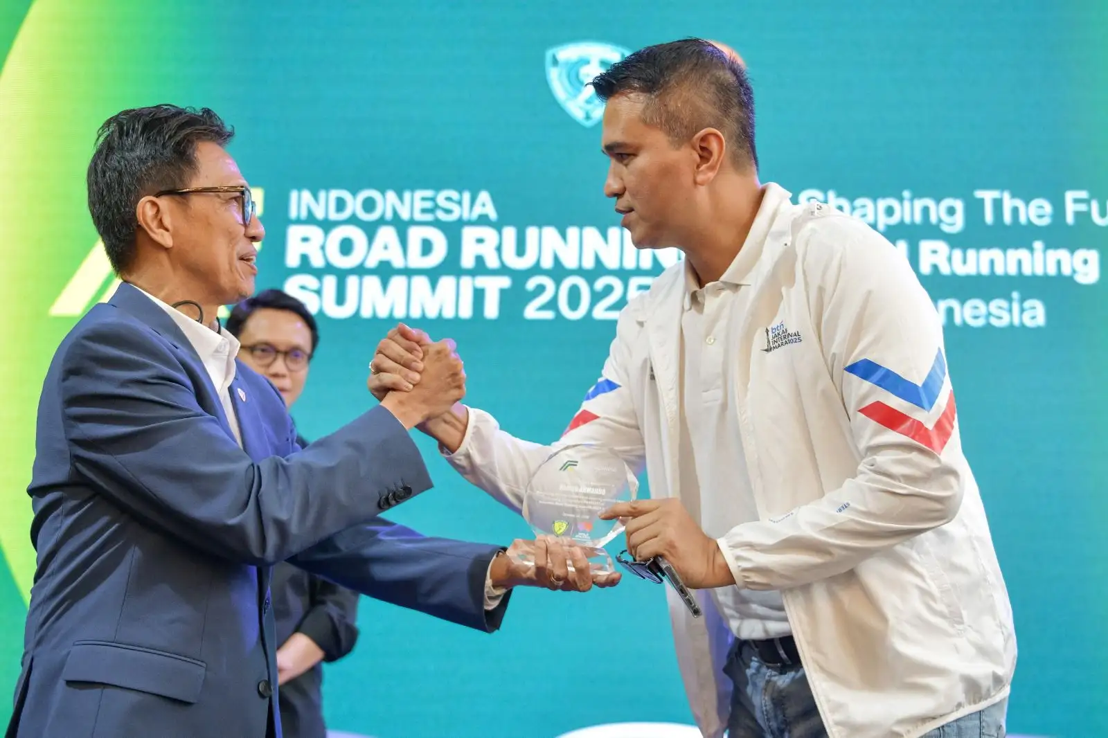 btn-bagikan-pengalaman-dan-ajak-kolaborasi-bangun-ekosistem-sport-tourism