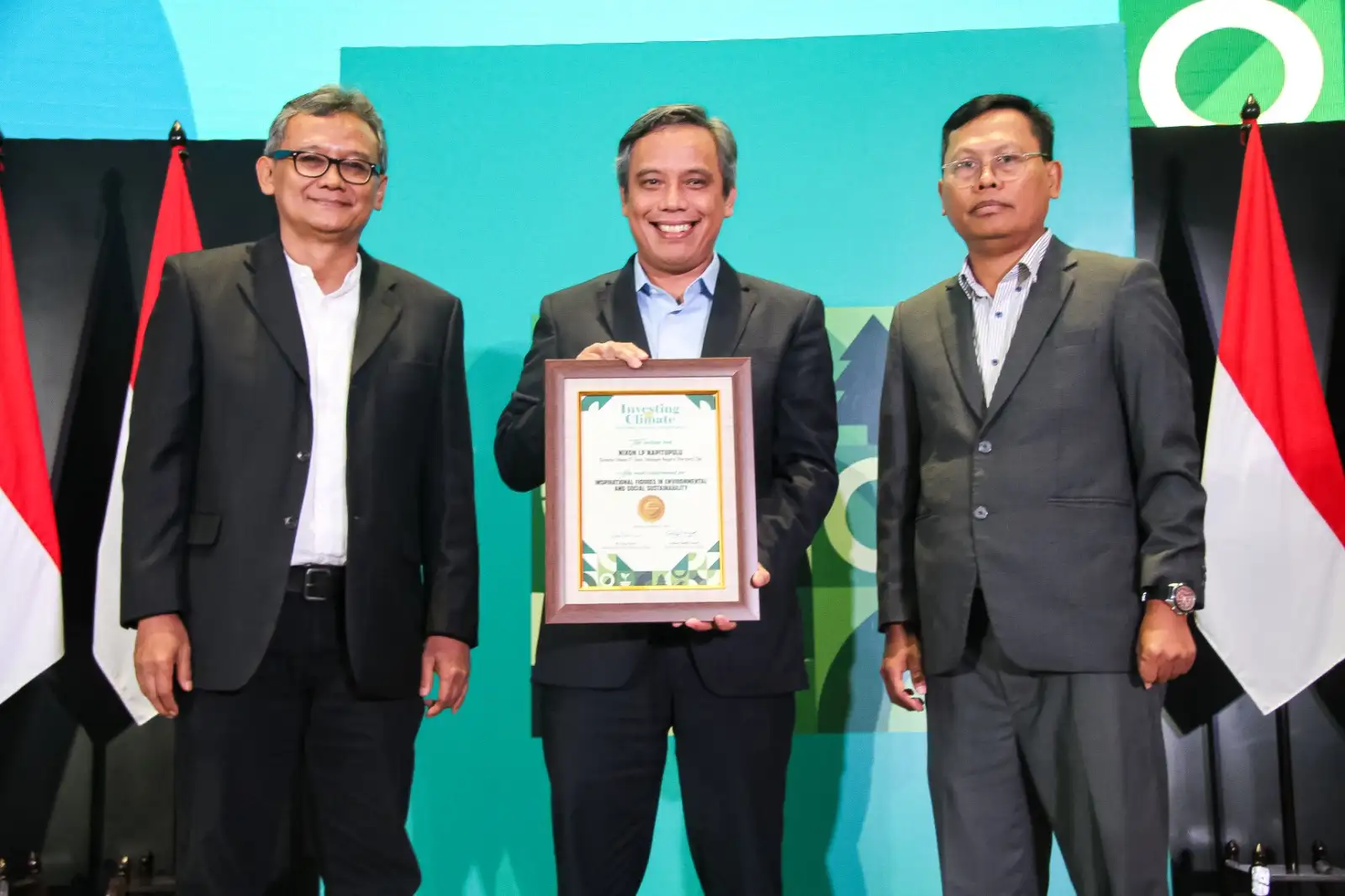 Dirut BTN Raih Penghargaan Inspirational Figure in Environmental and Social Sustainability2
