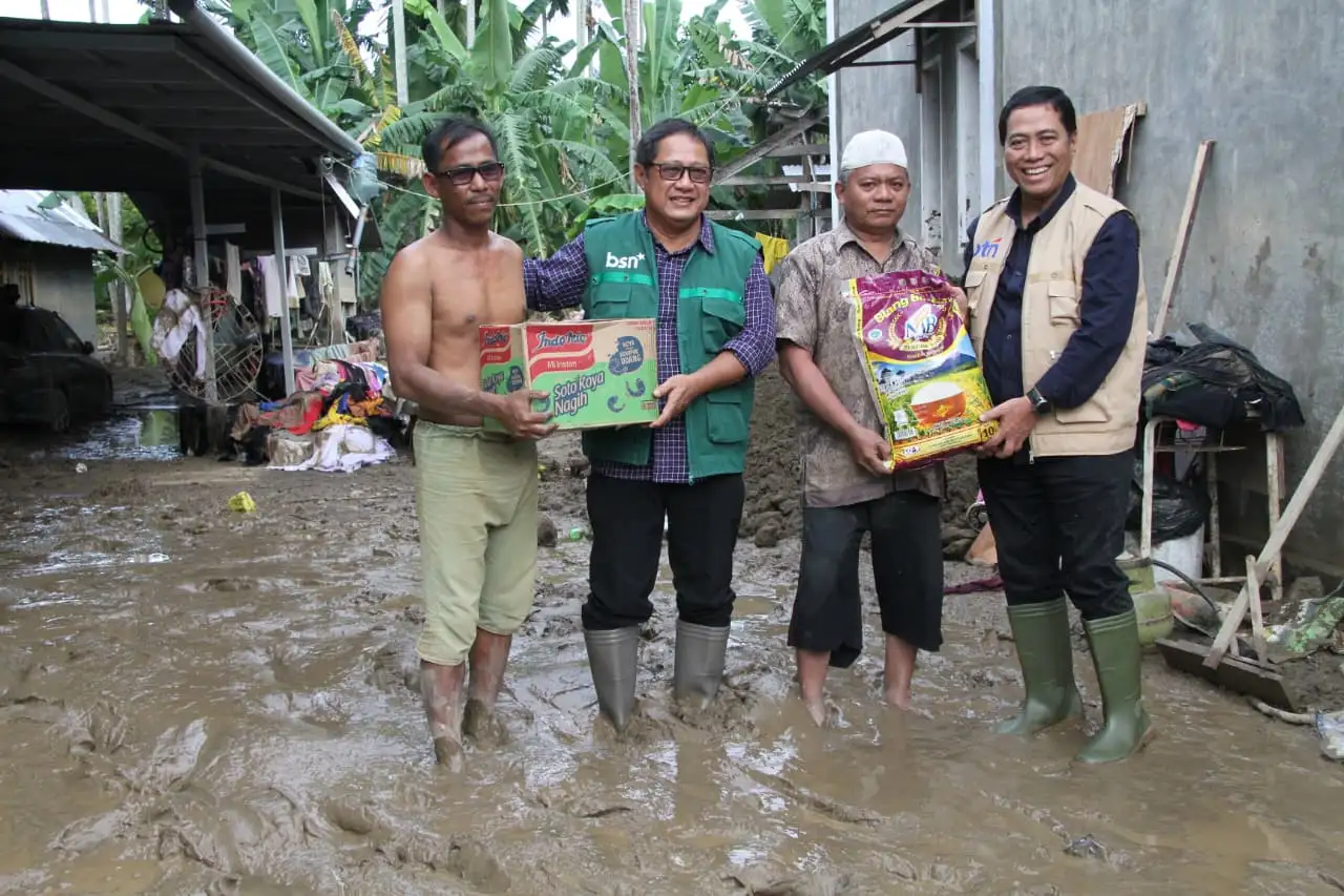 Direksi BTN dan BSN Menyapa Langsung Korban Terdampak Banjir di Aceh6