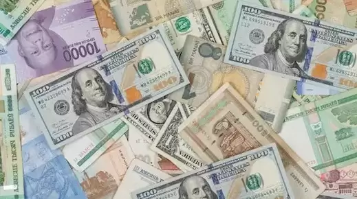Ilustrasi mata Uang Rupiah dan Dolar (Foto: Freepik)