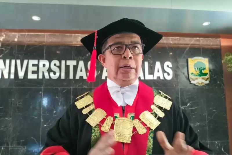 Anggota MKMK, Prof Yuliandri saat masih menjabat sebagai Rektor Universitas Andalas. (Foto: ANTARA)