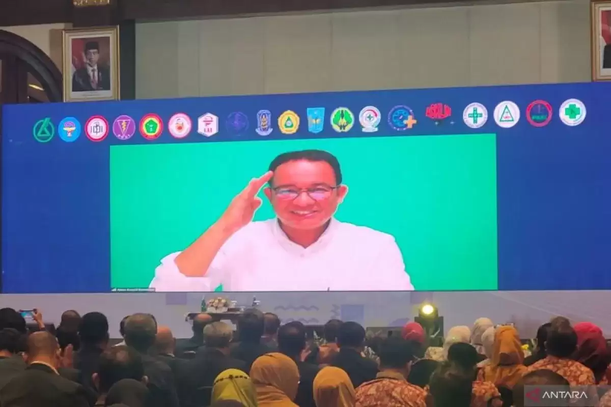 Anies Rasyid Baswedan hadir secara virtual dalam acara Dialog Nasional Komunitas Profesi dan Asosiasi Kesehatan (KOMPAK) dengan Capres dan Cawapres RI Tentang Pembangunan Kesehatan Indonesia di Jakarta, Selasa. (16/1). (Foto: ANTARA).