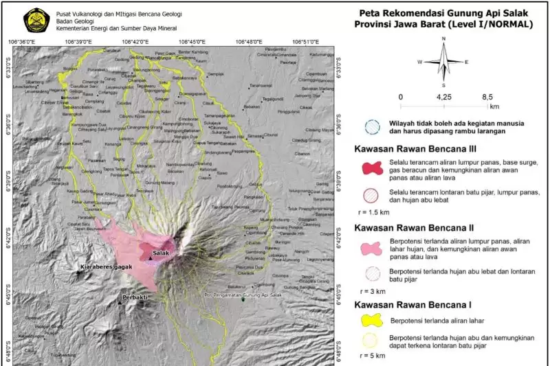 Peta kawasan rawan bencana di Gunung Salak yang berlokasi di Kabupaten Sukabumi dan Kabupaten Bogor, Provinsi Jawa Barat. (Foto: ANTARA/HO-PVMBG)