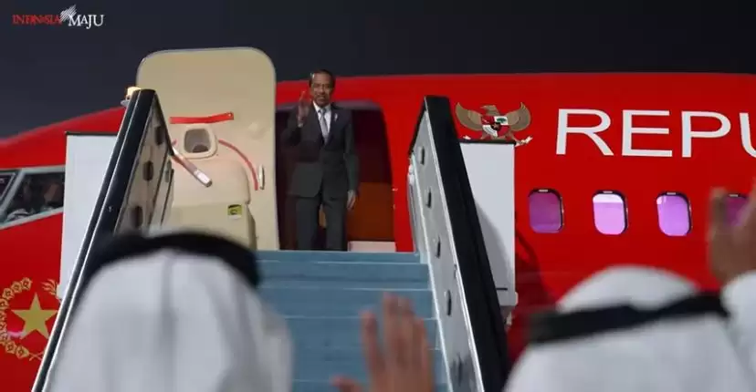 Presiden Joko Widodo bertolak kembali ke Tanah Air dari Dubai, Persatuan Emirat Arab, Sabtu (2/12). [Foto: YT/@SekretariatPresiden]