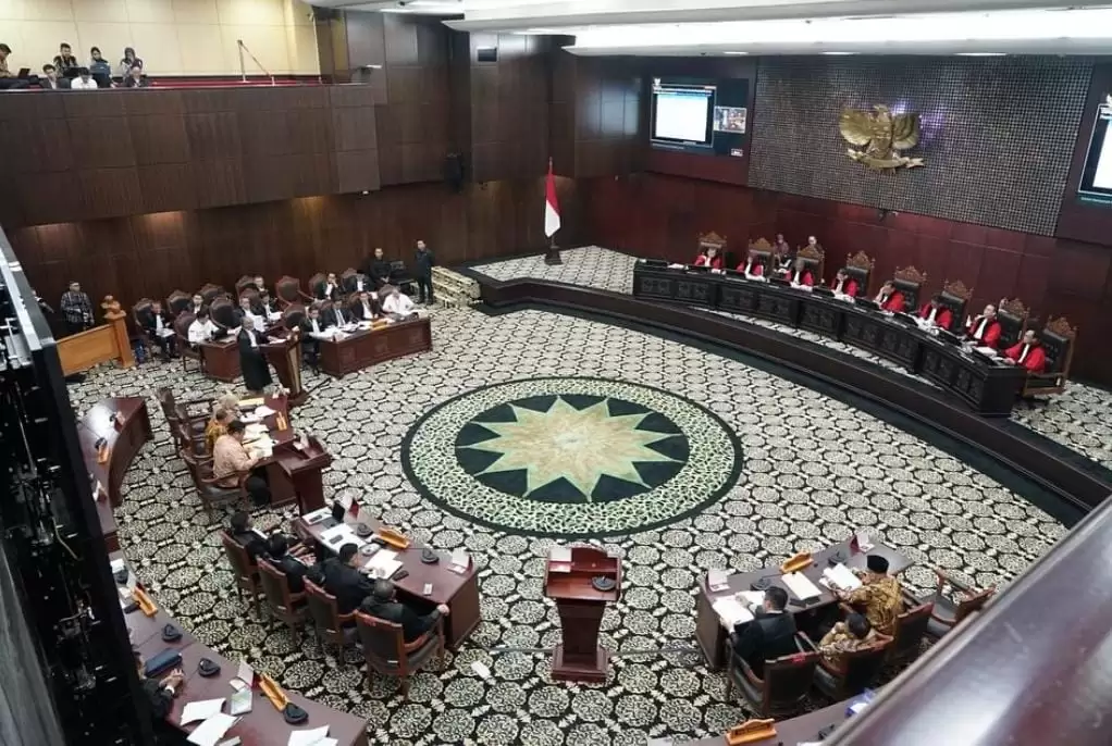 Suasana sidang perdana sengketa hasil Pilpres 2024 di Gedung Mahkamah Konstitusi (MK), Jakarta, Rabu (27/3/2024)