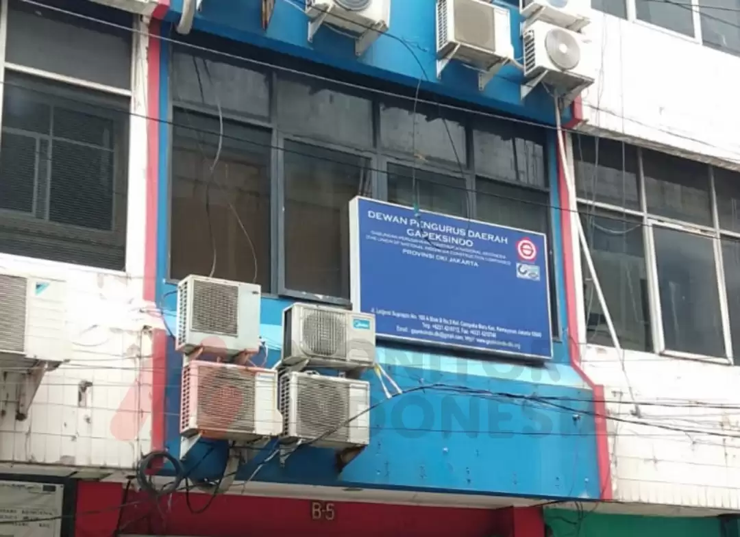 Salah satu kantor tampak kosong di Kompek Perkantoran Cempaka Putih Blok B 5 Jalan Letjend Suprapto Nomor 160 (Foto: Dok MI)