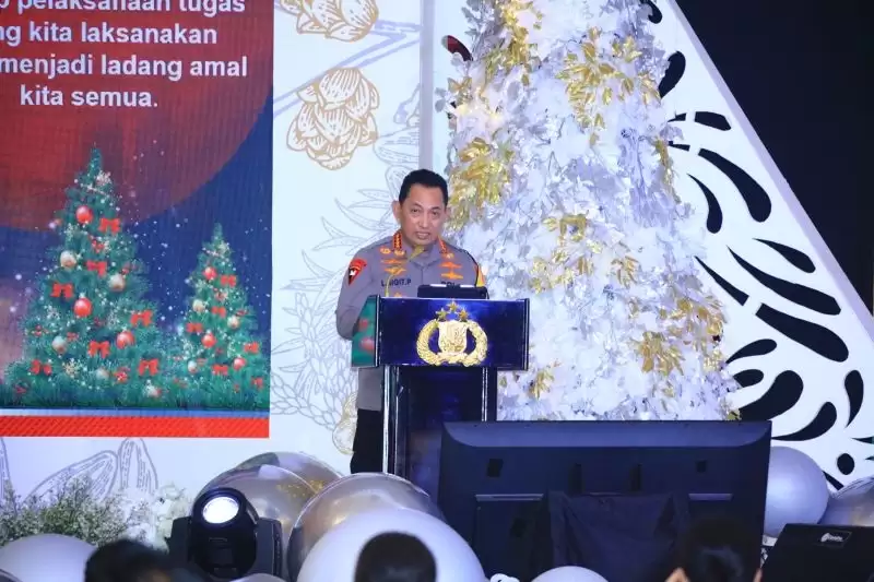 Kapolri Jenderal Listyo Sigit dalam perayaan Natal 2023  di Auditorium PTIK, Jakarta, Kamis (11/1). [Foto: Humas Polri]