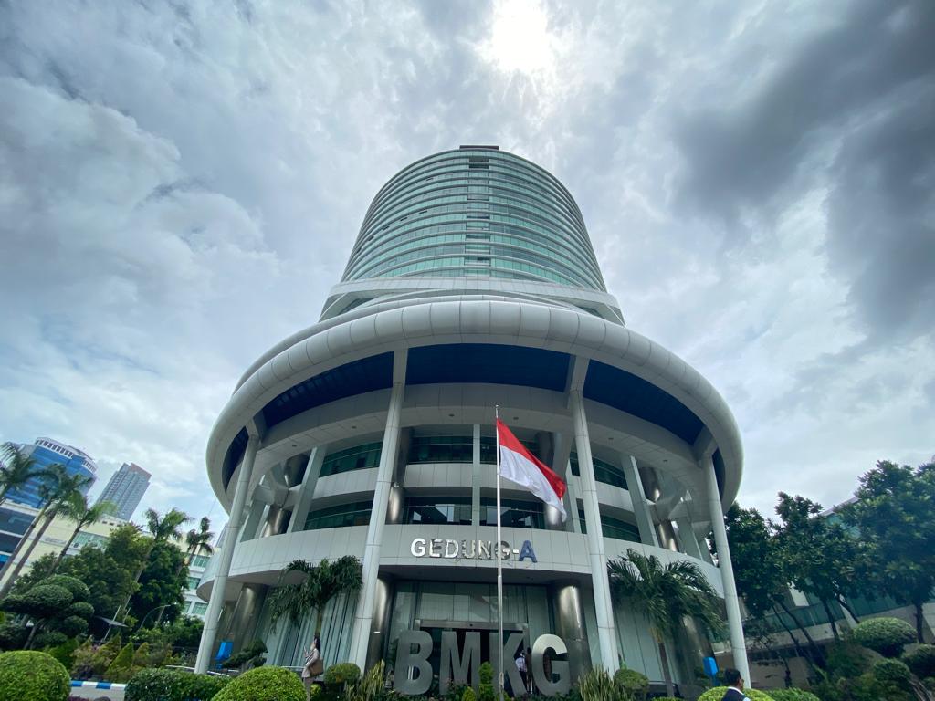 foto gedung A  Kantor BMKG Jakarta Timur. (Foto: MI/Nuramin)