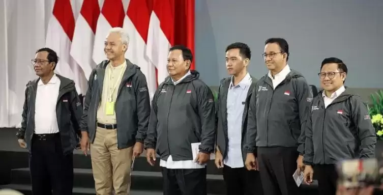Capres dan Cawapres dari kiri ke kanan: Mahfud Md, Ganjar Pranowo, Prabowo Subinato, Gibran Rakabuming Raka, Anies Baswedan dan Muhaimin Iskandar
