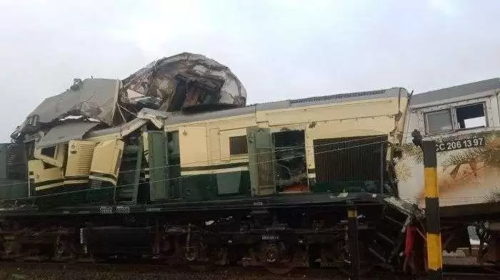 Kondisi dua kereta api kecelakaan di Bandung Jawa Barat (Foto: Ist)