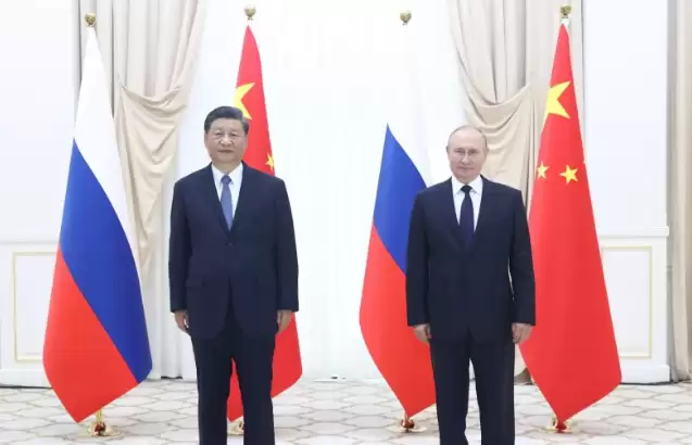 Presiden China Xi Jinping (kiri) dan Presiden Rusia Vladimir Putin [Foto: Antara]