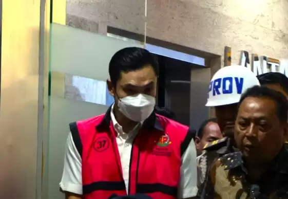 Harvey Moeis, suami artis Sandra Dewi melobi eks Dirut Timah untuk mengakomodir kegiatan tambang ilegal (Foto: Dok MI)