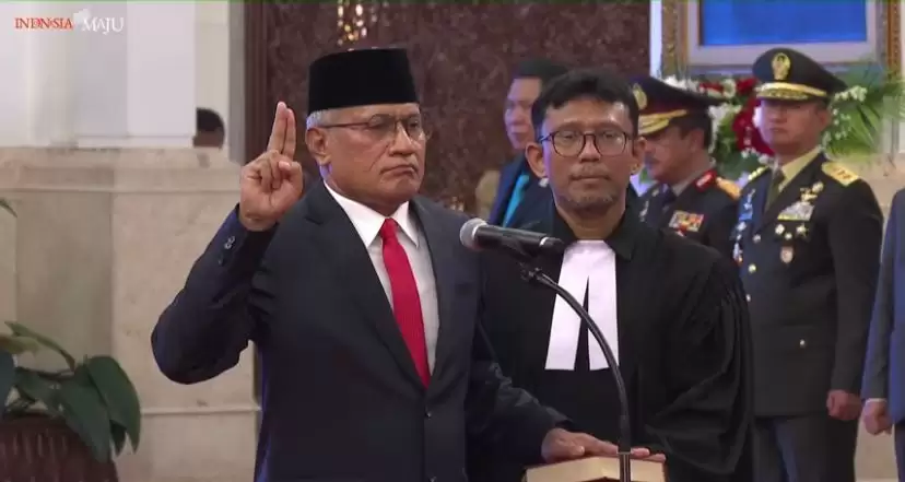 Presiden Joko Widodo Resmi Lantik Marthinus Hukom Jadi Kepala BNN [Foto: YT/@SekretariatPresiden]
