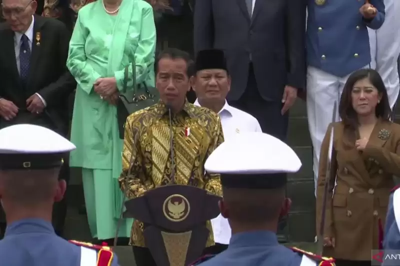 Presiden Joko Widodo (Jokowi) saat menyampaikan sambutan dalam peresmian Graha Utama Akademi Militer TNI di Magelang, Jawa Tengah, Senin (29/1). (Foto: ANTARA/Yashinta Difa)