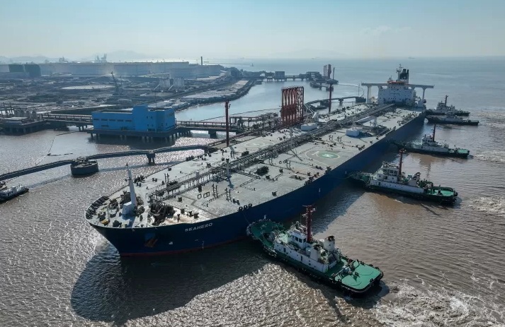 Kapal Tanker Minyak Rusia (Foto : Reuters )