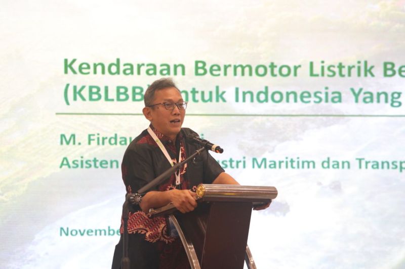 Asisten Deputi Industri Maritim dan Transportasi Kemenko Marves M. Firdausi Manti (Foto: Antara)