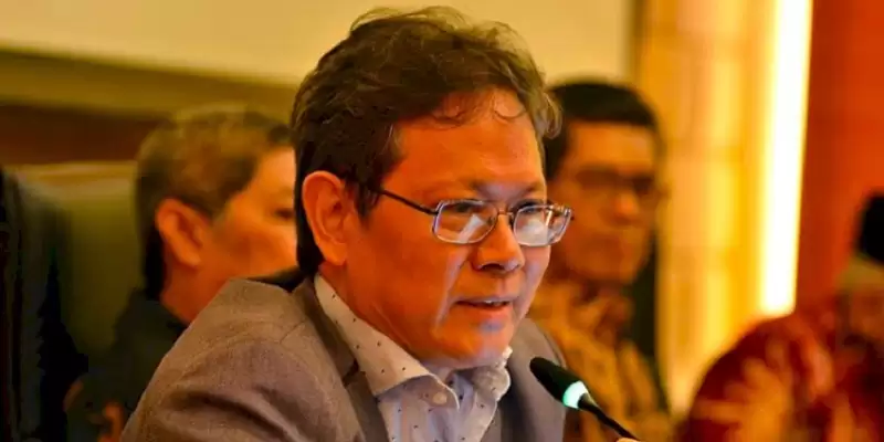 Anthony Budiawan – Managing Director PEPS (Political Economy and Policy Studies)
