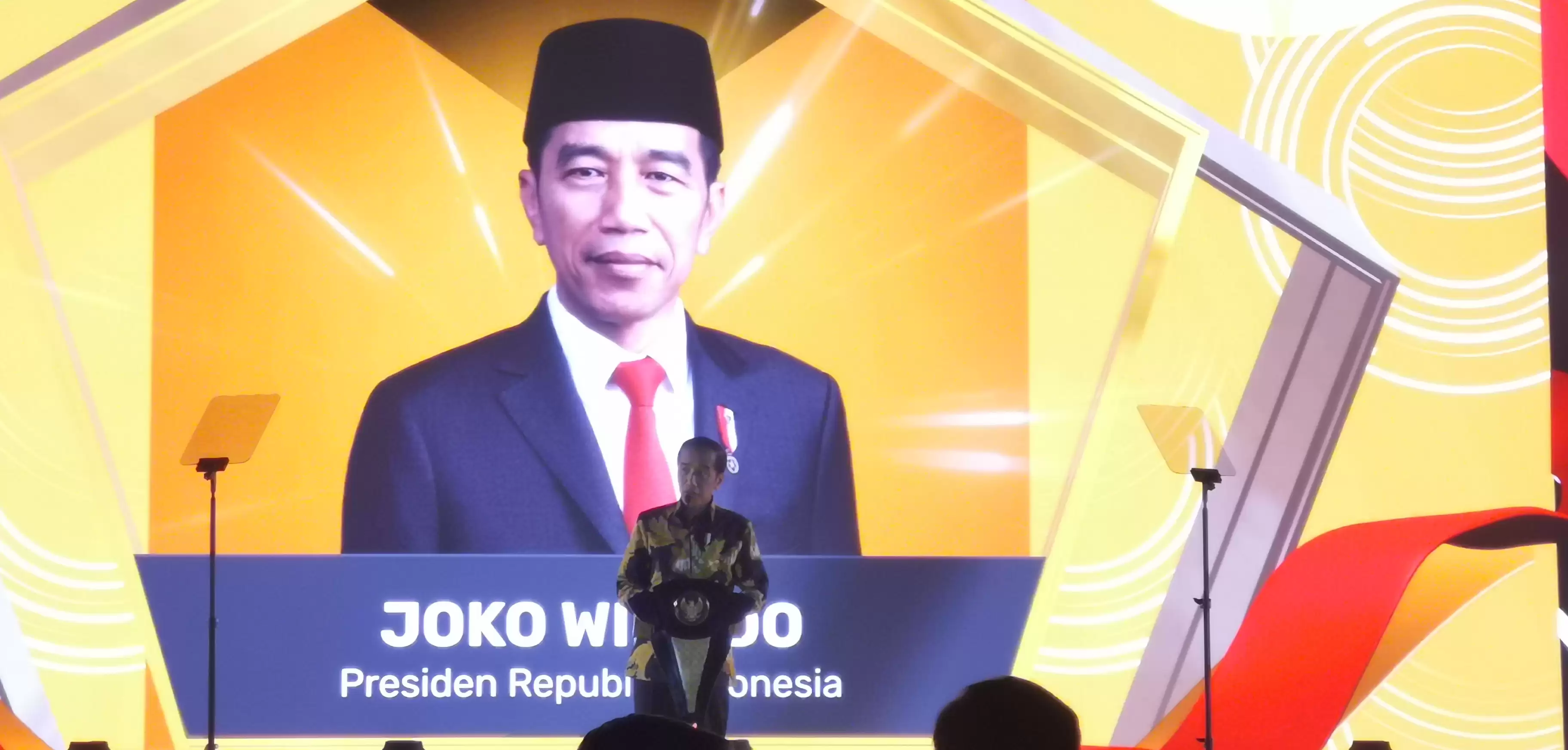 Presiden Jokowi saat menghadiri puncak peringatan Hari Ulang Tahun (HUT) ke-59 Partai Golkar (Foto: MI/Dhanis)