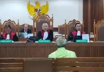 Ahli Hukum Perdata dari Universitas Hasanuddin, Prof. Anwar Borahima dalam sidang lanjutan dugaan perbuatan melawan hukum terkait NCD palsu di Pengadilan Negeri Jakarta Pusat, Rabu (5/11/2025).