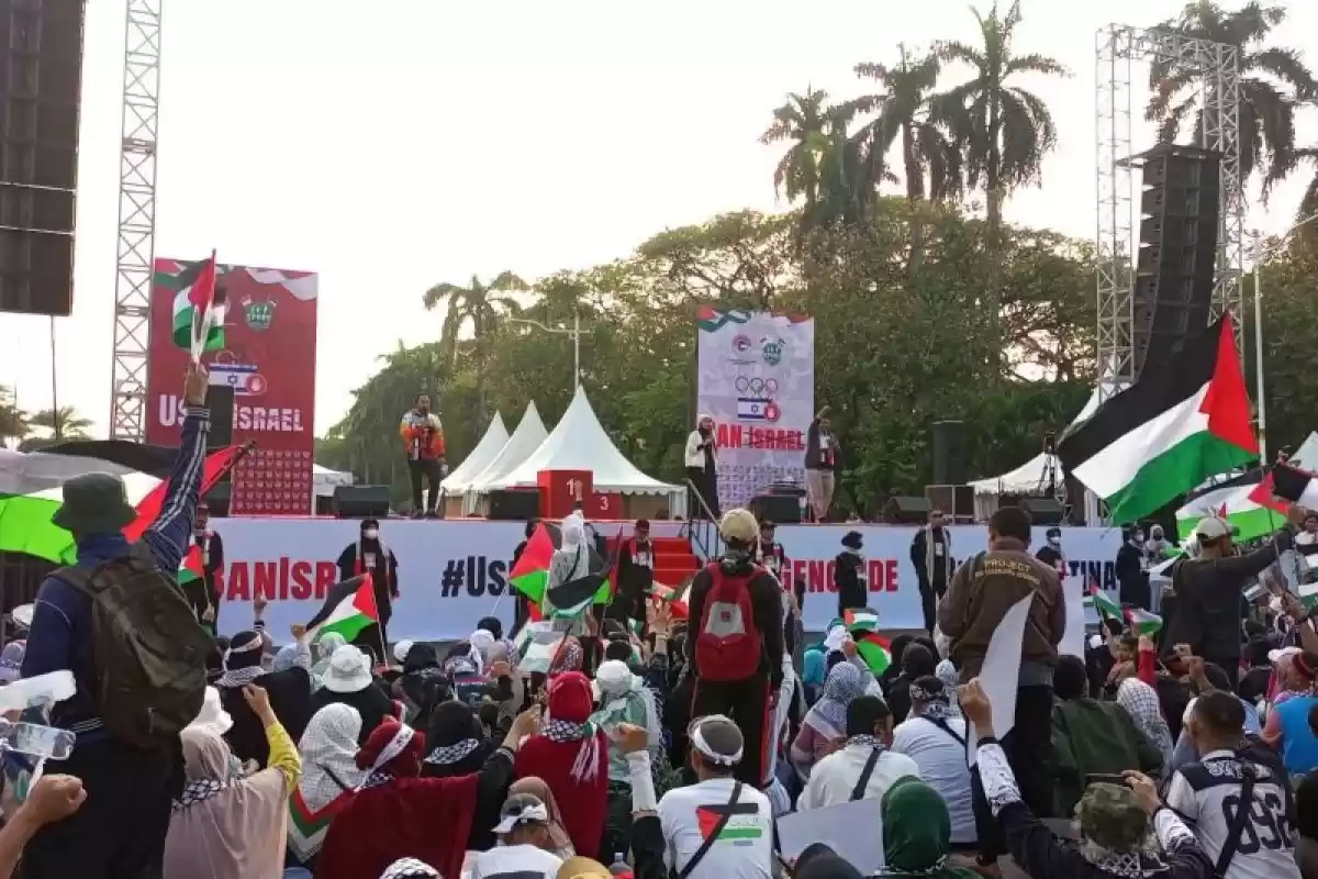 aksi unjuk rasa dari Aliansi Rakyat Indonesia Bela Palestina di Kawasan Patung Kuda, Monas Gambir Jakarta Pusat (Foto: Humas Polres Jakpus)