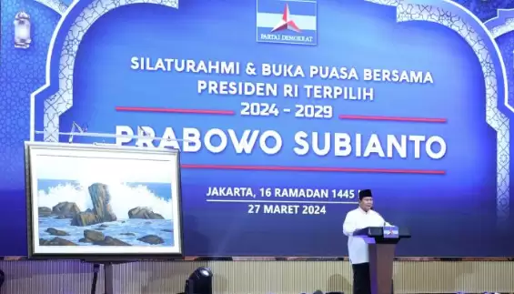 Calon Presiden RI Prabowo Subianto memberikan sambutan saat silaturahim dan buka puasa bersama Partai Demokrat di Jakarta, Rabu (27/3/2024) malam. (Foto: ANTARA]