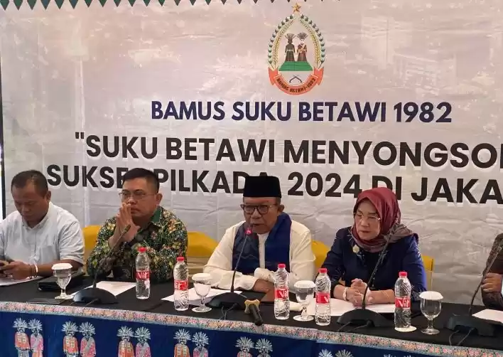 Badan Musyawarah (Bamus) Suku Betawi 1982 saat jumpa pers terkait pelaksanaan Pilkada DKI Jakarta, di Jakarta, Minggu (7/7/2024). [Foto: ANTARA]