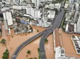 Banjir bandang di Brasil (Foto: Reuters)