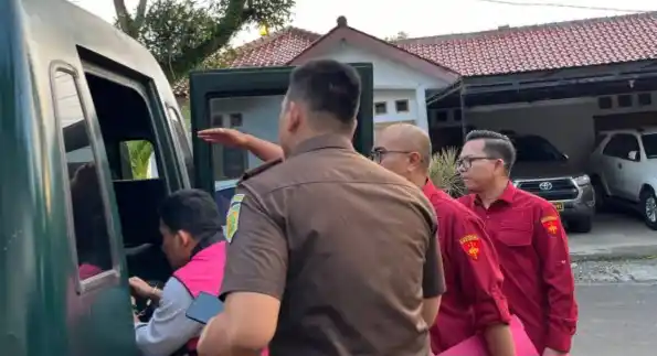 Kejaksaan Tinggi (Kejati) Banten di bawah pimpinan Siswanto selaku Kepala keajksaan Tinggi bertindak tegas menjebloskan manajer komersial Bjb Cabang Kota Tangerang, berinisial DAS tersangka kasus dugaan korupsi kredit fiktif di Bank Bjb Cabang Kota Tangerang ke rumaha Tahanan Negara Serang selama 20 hari kedepan.
