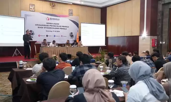 Suasana Sosialisasi Organisasi Pengawas Pemilu Bagi Stakeholder Pemilu, di Semarang, Jawa Tengah. (Foto: Publikasi dan Pemberitaan Bawaslu)