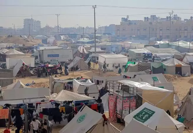 Tempat penampungan pengungsi warga Palestina di kota Rafah, Jalur Gaza selatan. [Foto: Antara]