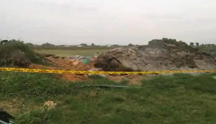Bekas bakaran gabah di Desa Plumbon, Kecamatan Mojolaban, Kabupaten Sukoharjo. (Foto: Antara)