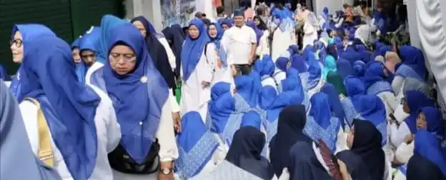 Ibu-ibu BKMT Jabar-Bekasi menyampaikan dukungan terhadap paslon 01 (Foto: Istimewa)