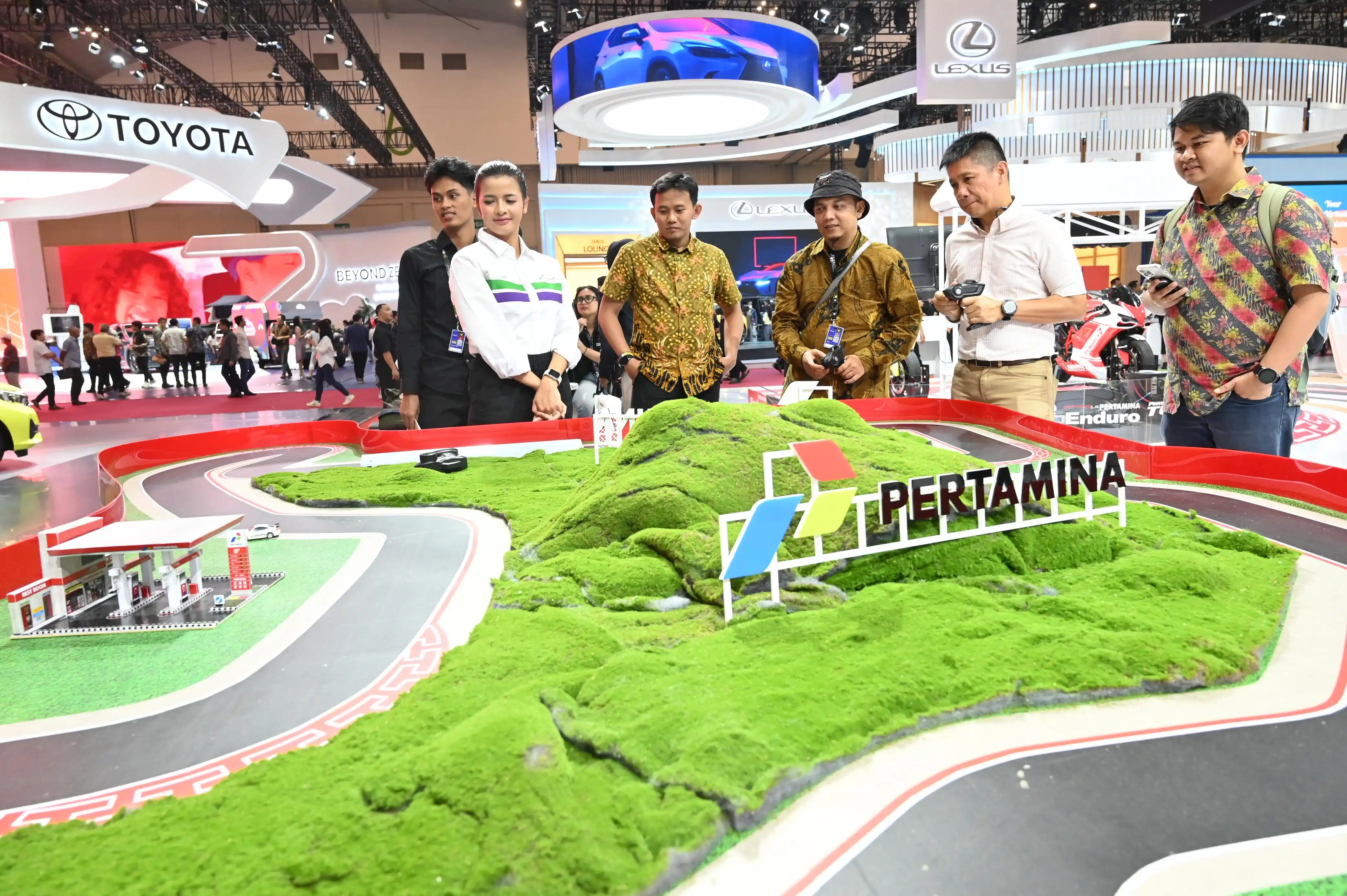 Booth Pertamina di GIIAS [Foto: Doc. Pertamina]