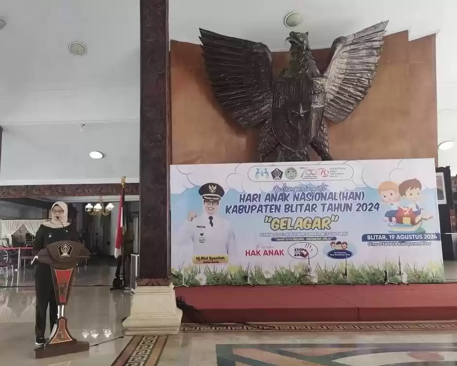 Bupati Blitar Rini Syarifah, saat menyampaikan sambutan (Foto: Dok MI/Joko Prasetyo)