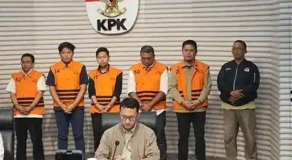 2 Penyuap Eks Bupati Koltim Dijebloskan ke Rutan Kendari Juru Bicara KPK Budi Prasetyo saat konferensi penahanan para tersangka (Foto: Dok MI)