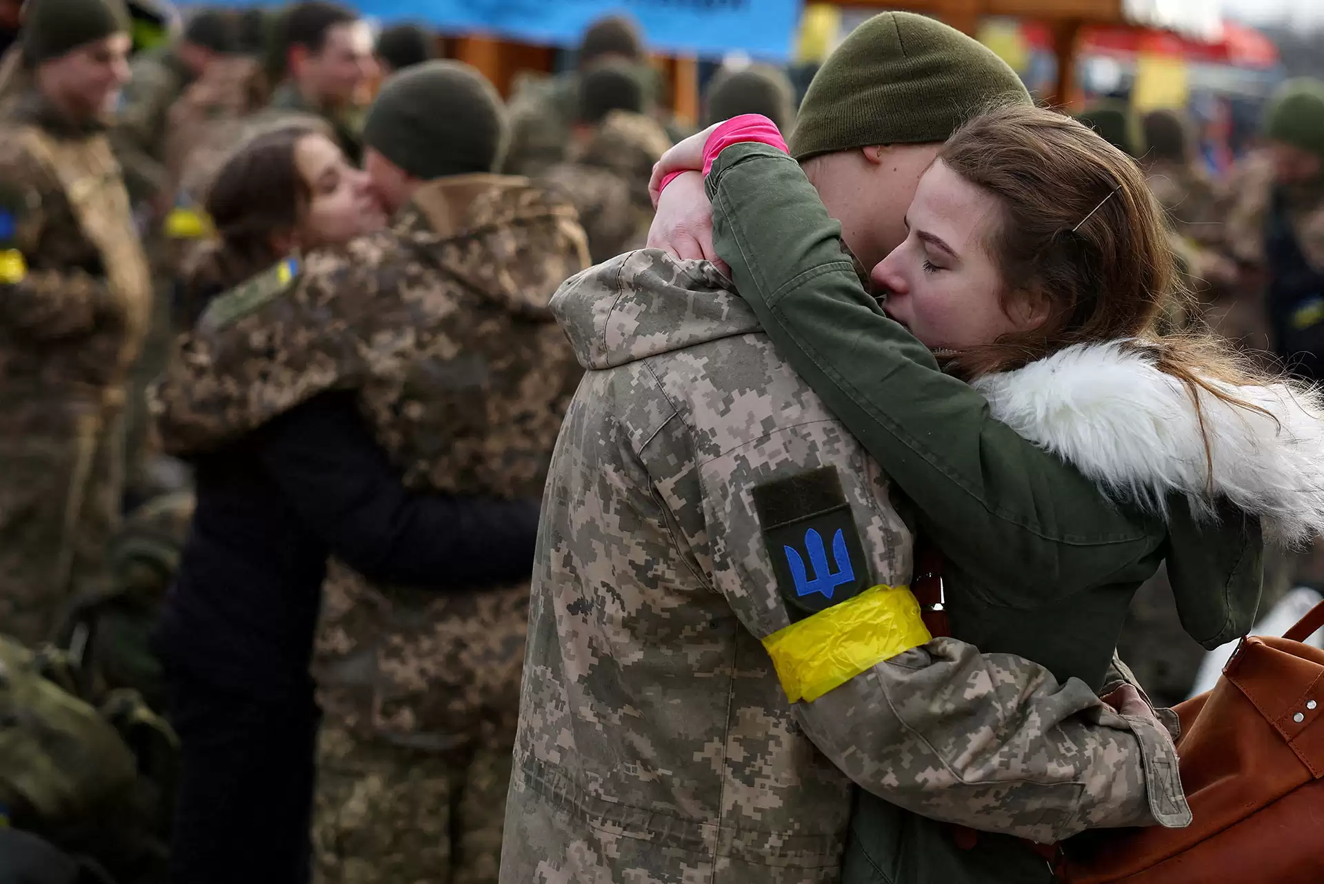 Perpisahan Sukarelawan Perang Ukraina (Foto: Reuters)