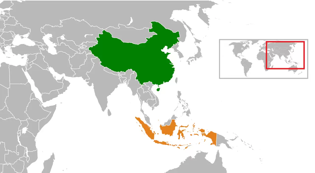 Peta Dunia RRC dan Indonesia (Foto: Wikipedia)