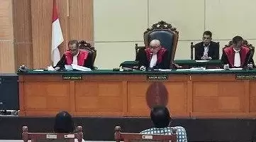 Haris Azhar dan Fatia divonis bebas atas kasus "Lord Luhut" (Foto: Ist)