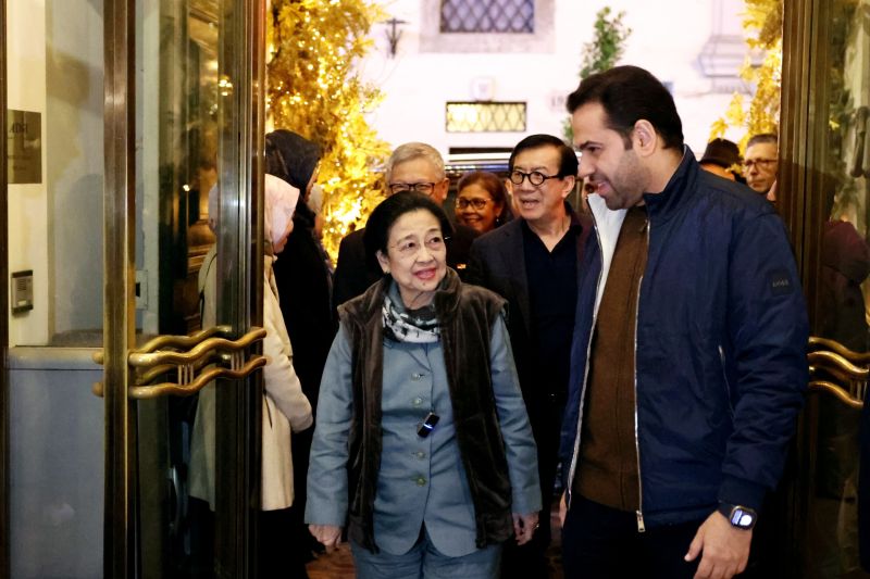 Megawati Soekarnoputri tiba di Roma, Italia, pada Sabtu malam (16/12) (Foto: ANTARA)