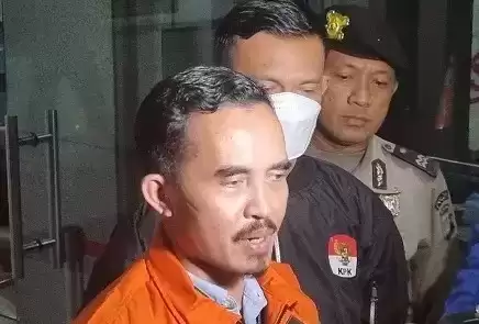 KPK resmi menahan eks Kepala Bea Cukai Yogyakarta Eko Darmanto (ED) sebagai tersangka kasus penerimaan gratifikasi