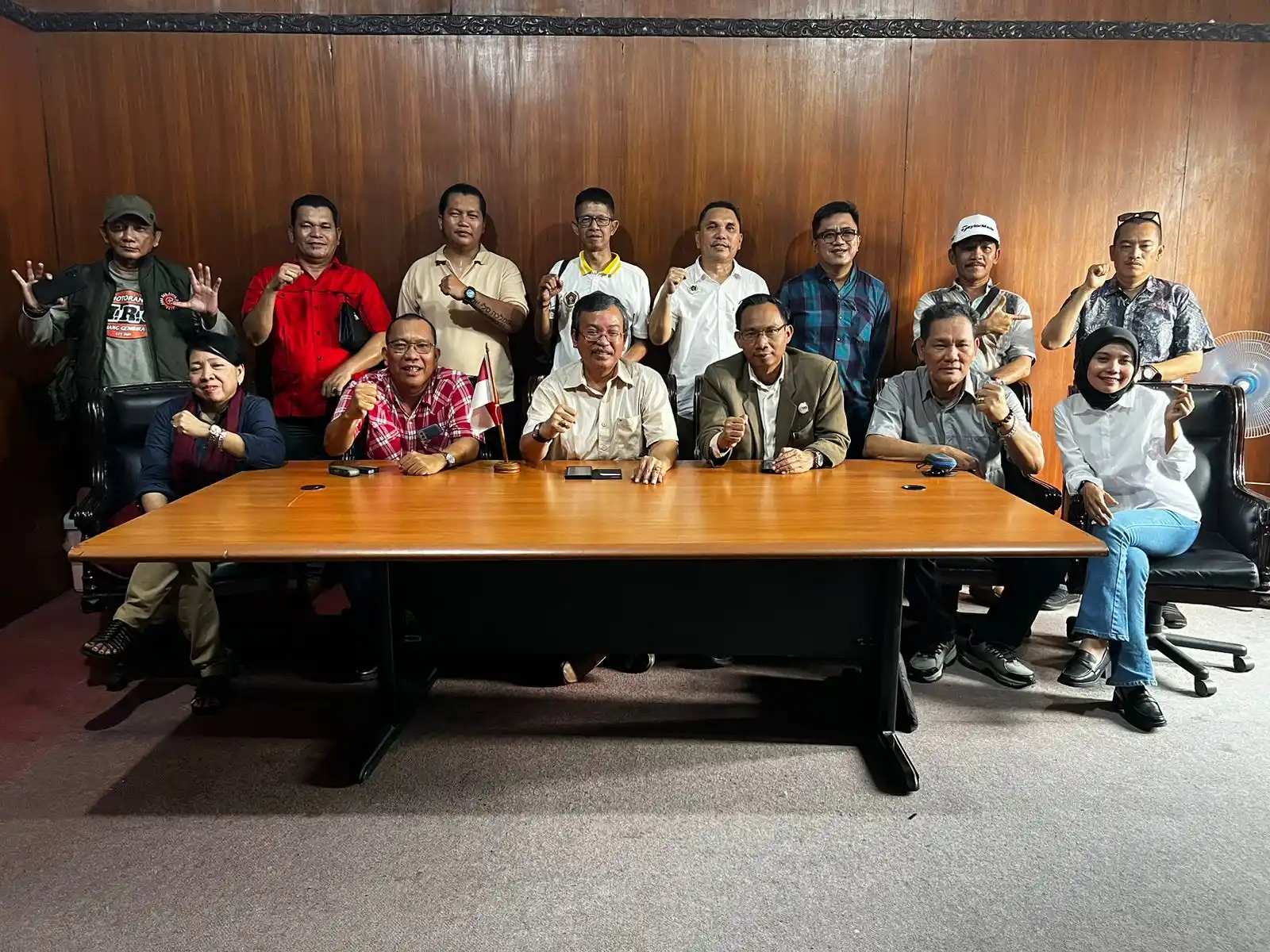 Pengurus Forum Pemred Serikat Media Siber Indonesia (SMSI) (Foto: Dok MI)