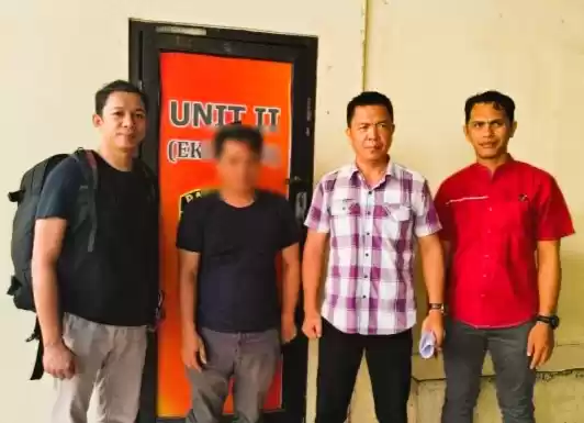 Pelaku penipuan seleksi penerimaan anggota TNI tahun 2024 ditangkap di Kota Manado, Sulawesi Utara. (Foto: Antara)
