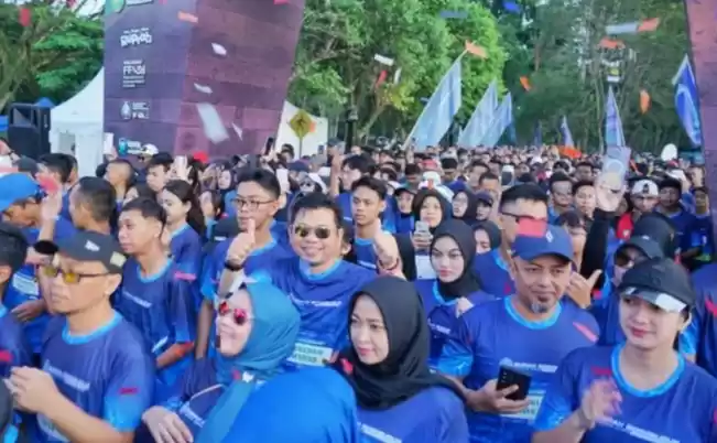 Para peserta lomba lari "Rupiah Borobudur Playon: Lari Untuk Berbagi". (Foto: Antara)
