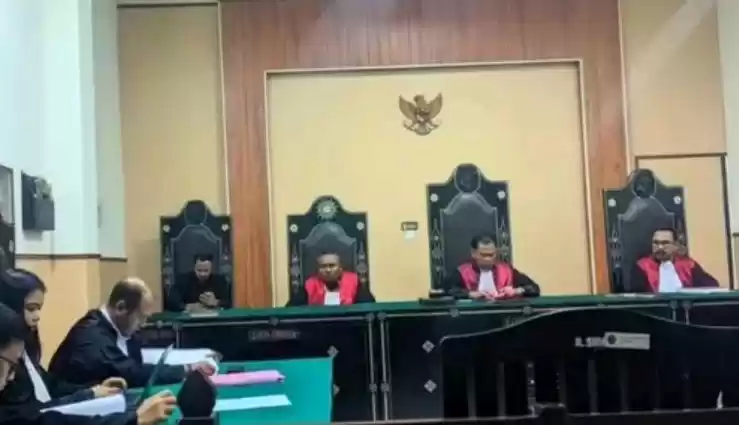 Sidang kasus korupsi dana Desa Gemel, Kecamatan Jonggat, Kabupaten Lombok Tengah. (Foto: Antara)