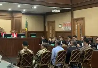 Hakim Djuyamto, Agam dan Ali Dituntut 12 Tahun Penjara Jaksa penuntut umum menuntut tiga hakim terdakwa kasus suap vonis lepas perkara minyak goreng (migor) dijatuhi hukuman penjara. Jaksa menyakini para terdakwa bersalah menerima suap untuk menjatuhkan vonis lepas tersebut., Rabu (29/10/2025).