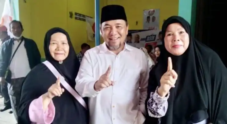 Heri Koswara (tengah) (Foto: Istimewa)