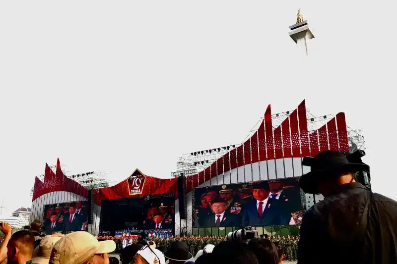 Suasana puncak peringatan HUT Ke-79 TNI di Lapangan Silang Monas, Jakarta, Sabtu (5/10/2024). [Foto: ANTARA]
